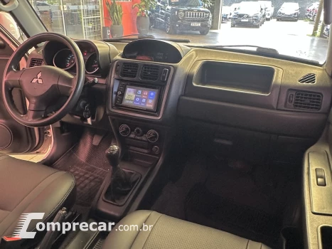 PAJERO TR4 2.0 4X2 16V 140CV FLEX 4P MANUAL