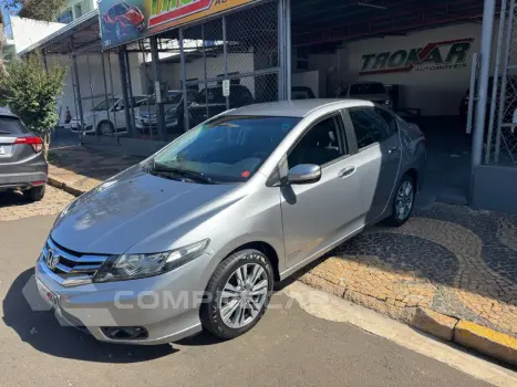CITY Sedan EX 1.5 Flex 16V 4p Aut.