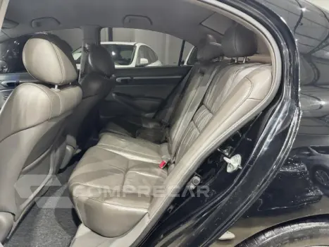 CIVIC - 1.8 EXS 16V 4P AUTOMÁTICO