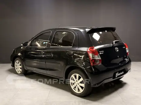 ETIOS 1.5 X PLUS 16V FLEX 4P AUTOMÁTICO