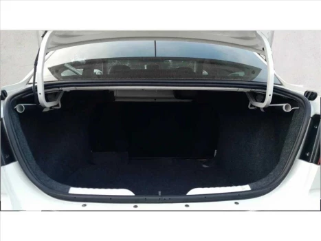VOYAGE 1.0 12V MPI TOTALFLEX 4P MANUAL