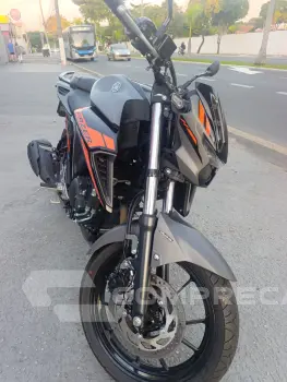 FAZER 250