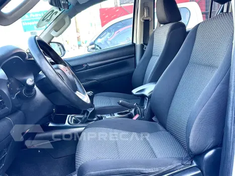 HILUX HILUX CD STD 2.8 16V TURBO DIE 4X4 4P C/AR