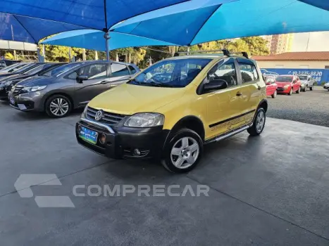 Volkswagen CROSSFOX - 1.6 MI 8V 4P MANUAL 4 portas