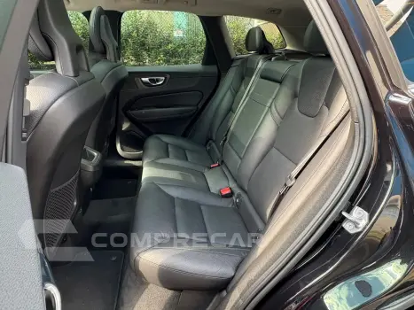 XC60 2.0 T5 Momentum AWD Geartronic