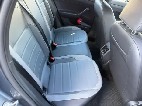 Nivus Highline 1.0 200 TSI Flex Aut.