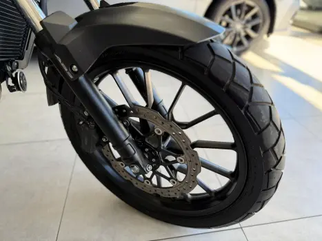 CB 500X