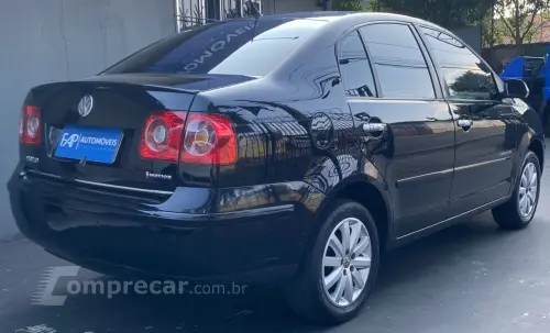 Polo Sedan 1.6 4P FLEX COMFORTLINE I-MOTION AUTOMATIZADO