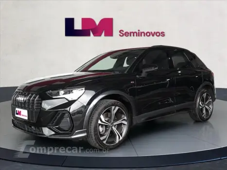 Audi Q3 2.0 40 TFSI GASOLINA PERFORMANCE BLACK QUATTRO 4 portas