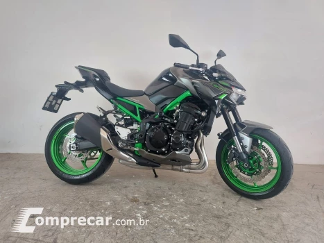 KAWASAKI Z900