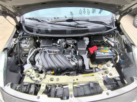 VERSA SL 1.6 16V Flex Fuel 4p Mec.