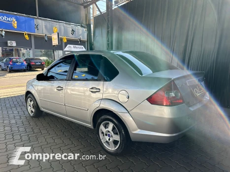 FIESTA 1.6 MPI Class Sedan 8V