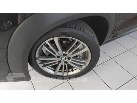 FASTBACK 1.0 TURBO 200 FLEX CVT