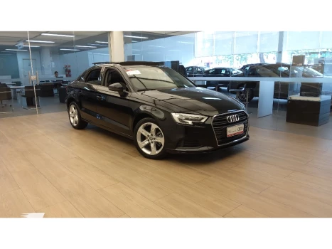 Audi A3 1.4 TFSI FLEX SEDAN PRESTIGE PLUS TIPTRONIC 5 portas