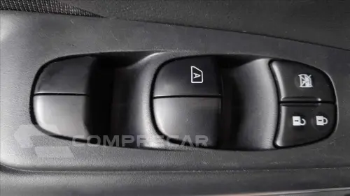 KICKS PLAY 1.6 16V FLEXSTART SENSE XTRONIC