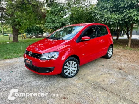 Volkswagen FOX 1.6 MI 8V 4 portas