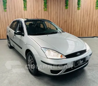 FOCUS 1.6 GLX Sedan 16V
