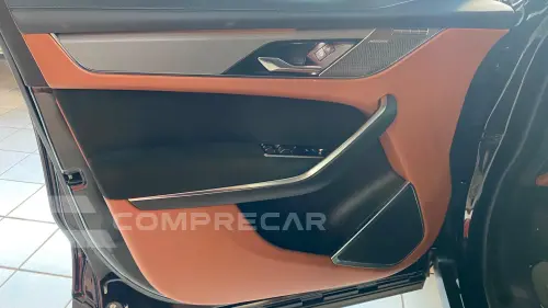JAGUAR F-PACE 5.0 V8 SUPERCHARGED SVR AWD