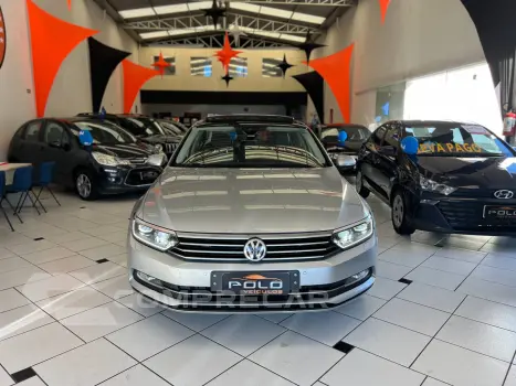 Volkswagen PASSAT 2.0 16V TSI BLUEMOTION HIGHLINE DSG VOLKSWAGEN 4 portas