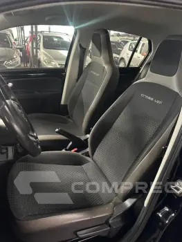 UP! CROSS 1.0 TSI TOTAL FLEX MEC. 4P