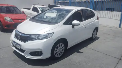 Honda Fit lx 4 portas