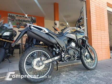 XTZ 250 LANDER
