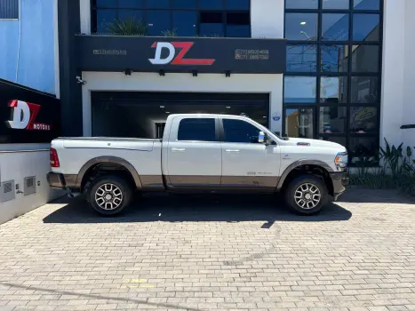 3500 6.7 Laramie Longhorn 4X4 CD 6 Cilindros Turbo