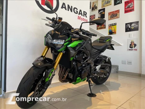 Z900RS R EDITION