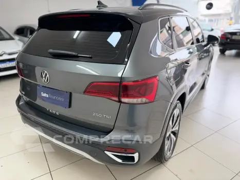TAOS 1.4 250 TSI TOTAL FLEX COMFORTLINE AUTOMÁTICO