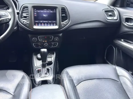 COMPASS 2.0 16V DIESEL LONGITUDE 4X4 AUTOMÁTICO