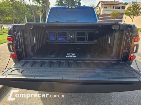 2500 6.7 I6 Turbo Laramie CD 4X4