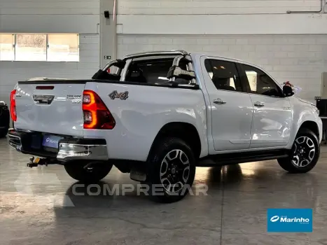 HILUX 2.8 D-4D TURBO DIESEL CD SRX 4X4 AUTOMÁTICO