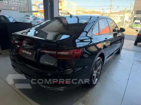 JETTA R-Line 250 TSI 1.4 Flex 16V Aut.