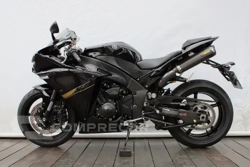 YAMAHA YZF R1