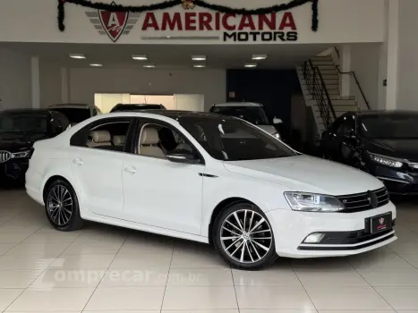 Volkswagen Jetta 2.0 4P TSI HIGHLINE 211 CV AUTOMÁTICO 5 portas