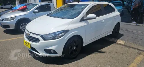 CHEVROLET ONIX 1.4 MPFI LT 8V 4 portas