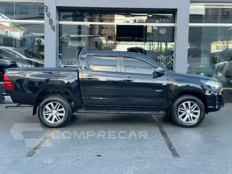 Hilux CD SR 4x2 2.7 16V/2.7 Flex Aut.