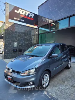 Volkswagen FOX 1.6 MSI Highline 16V 4 portas
