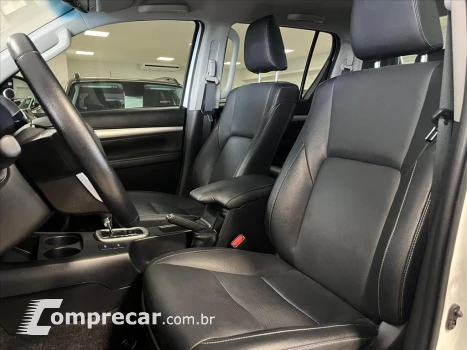 HILUX 2.8 D-4D TURBO DIESEL CD SRX 4X4 AUTOMÁTICO
