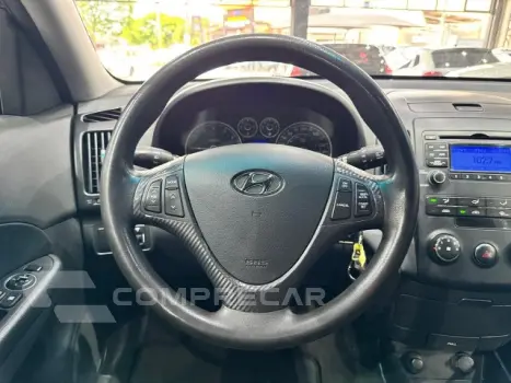 I30 - 2.0 MPI 16V 4P MANUAL