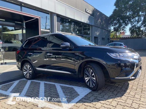 OUTLANDER 3.0 Mivec V6 Hpe-s AWD