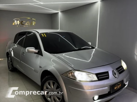 MÉGANE SEDAN - 1.6 DYNAMIQUE 16V 4P MANUAL