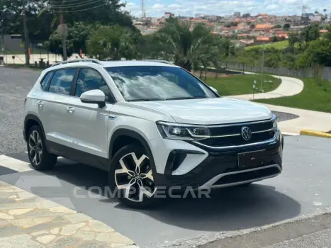 TAOS 1.4 250 TSI TOTAL FLEX HIGHLINE AUTOMÁTICO