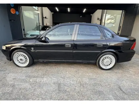 VECTRA 2.0 MPFI GLS 8V GASOLINA 4P MANUAL