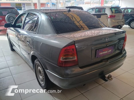 Astra GL Sedan