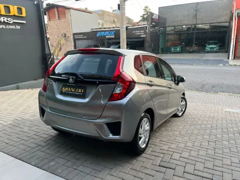 Fit LX 1.5 Flexone 16V 5p Mec.