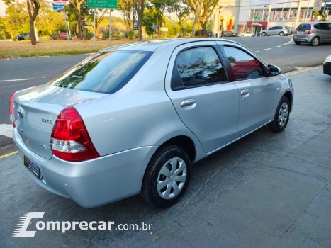 ETIOS 1.5 XS Sedan 16V