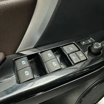 Hilux SW4 SRX 4x4 2.8 7 LUGARES TDI 16V Diesel Aut.