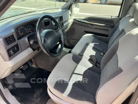 F-250 4.2 XLT 4X2 CS V6