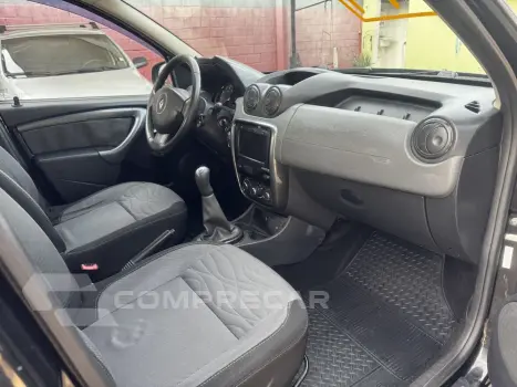 Duster 1.6 16V 4P FLEX TECH ROAD